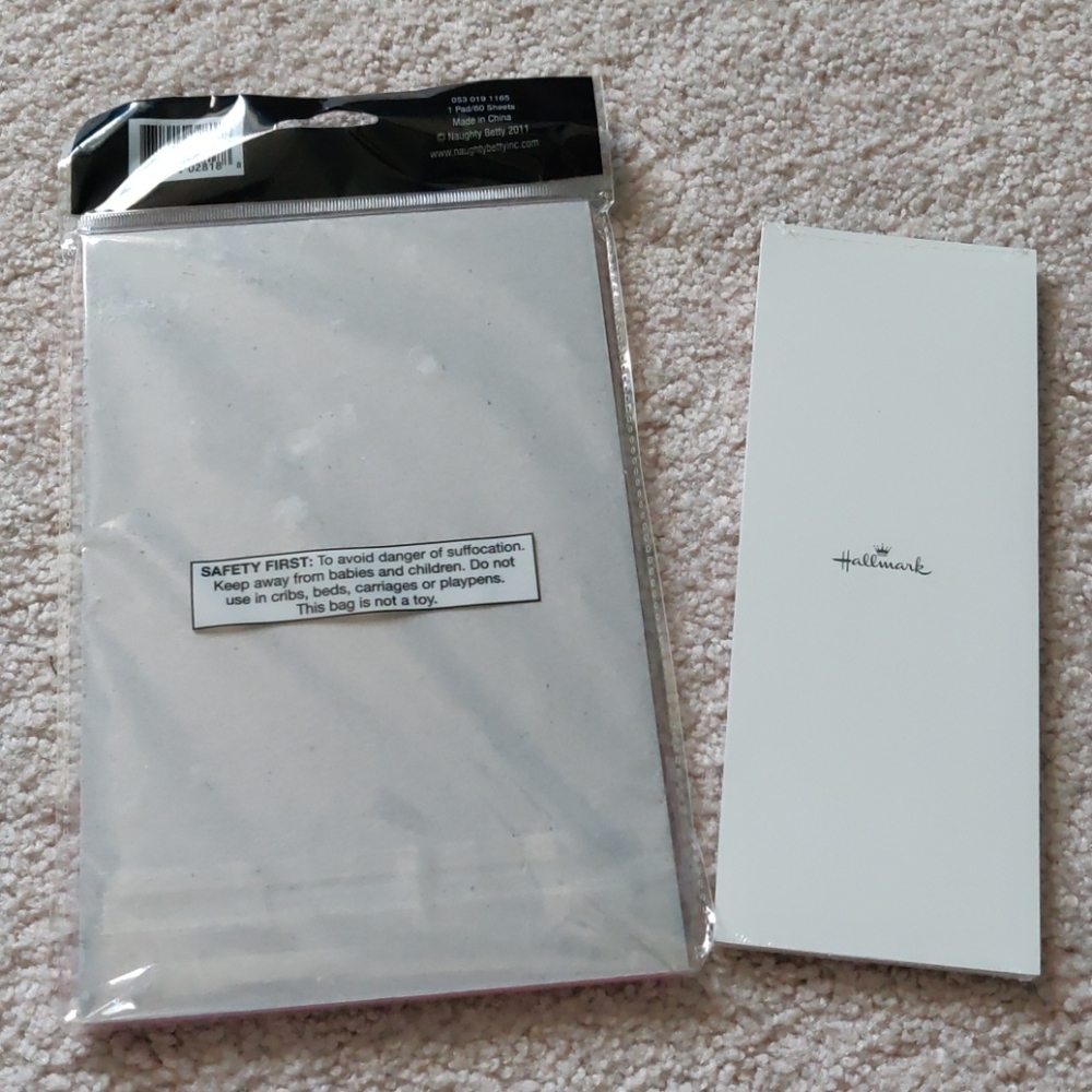 *NWT* Note Pad Bundle Set - Picture 2 of 6
